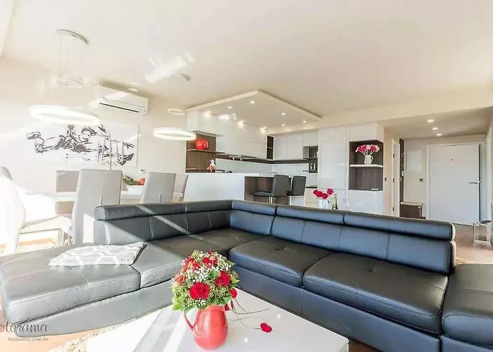 Apartment In 47582